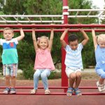 Trzepak dla dzieci – bezpieczna zabawa na świeżym powietrzu